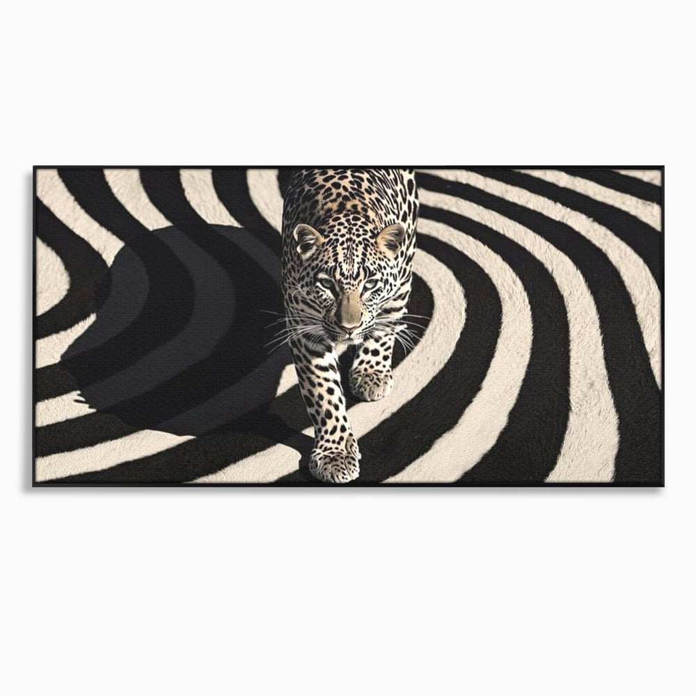 Tablou canvas cu tablou canvas cu leopard pe fundal spiralat alb-negru, in rama de aluminiu negru